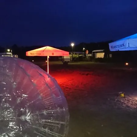 Tente de luxe Schlafstrandkorb Mit Seeblick Am Kransburger See *